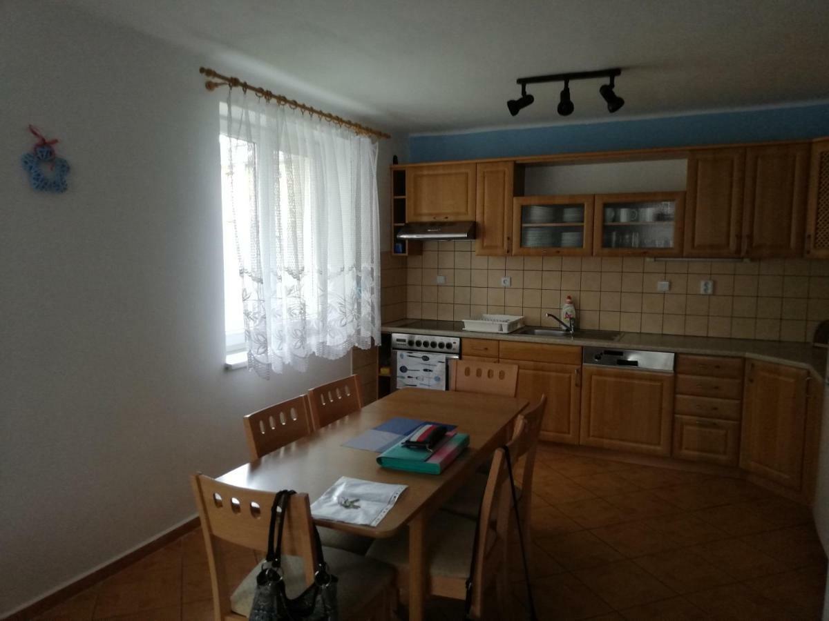Chata Černá v Pošumaví エクステリア 写真