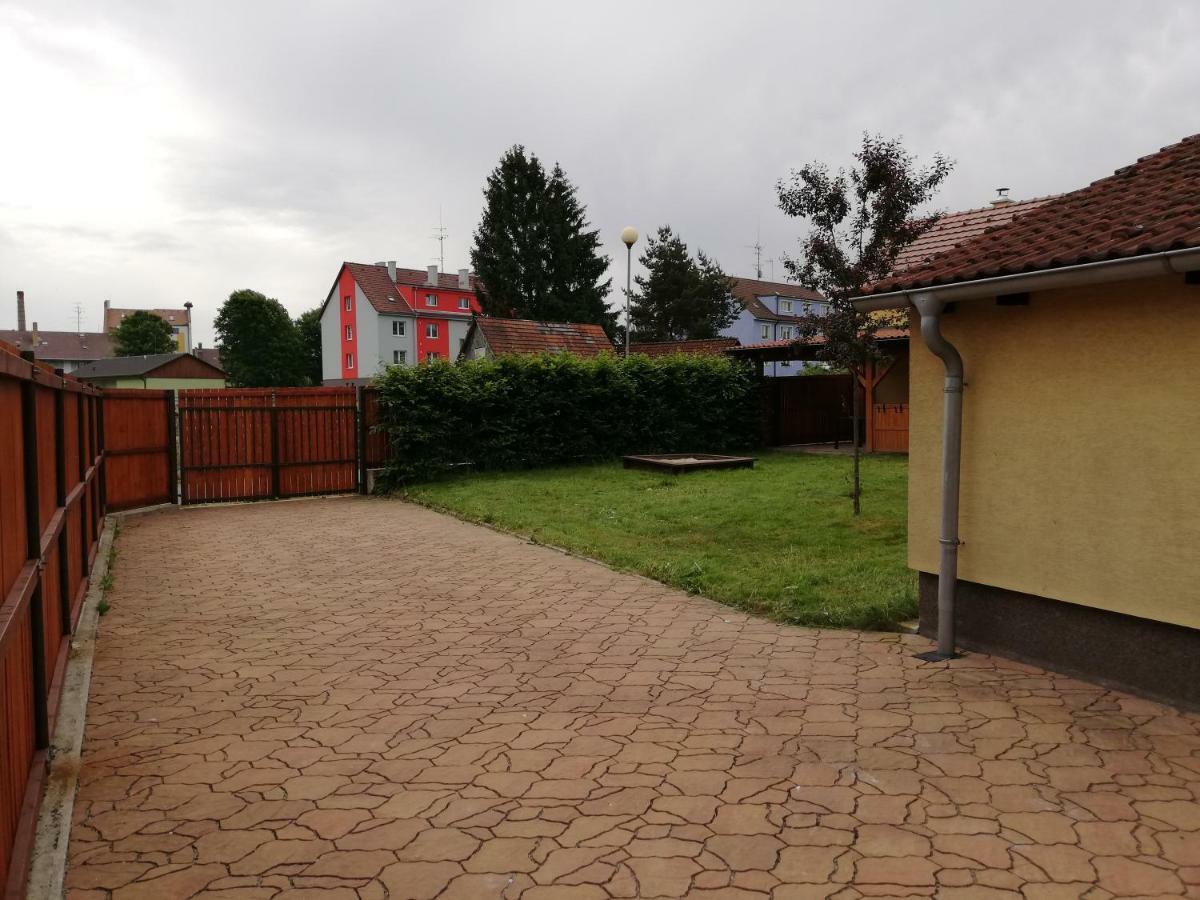 Chata Černá v Pošumaví エクステリア 写真